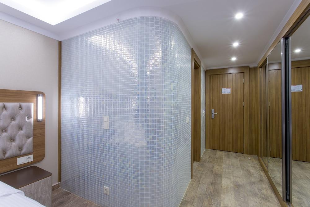 Michell Hotel (Adults Only) Аланя Екстериор снимка